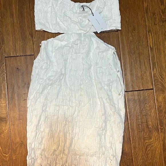 NEW! REVOLVE- Perla MIDI Dress- White- XL-NWT - Picture 3 of 5